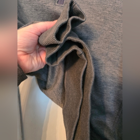 Under Armour Gray Quarter-Zip Pullover Coldgear Loose. Sz Small - Picture 4 of 7